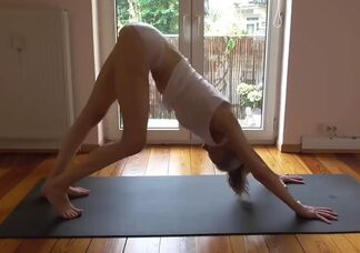 yoga pants amateur